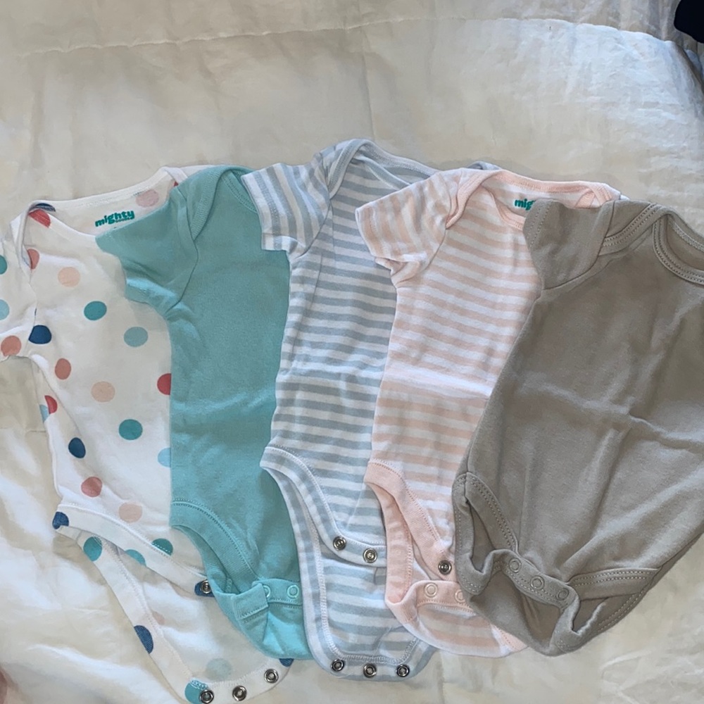 Mighty good and le A top onesies all 3 months tan is 0-3